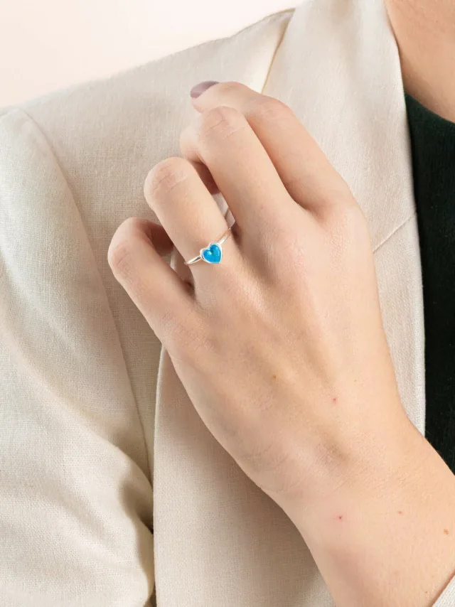 Anel de Prata 925 Ponto de Luz Coração Azul Claro