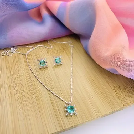 Conjunto Pedra Quadrada com Zircônias