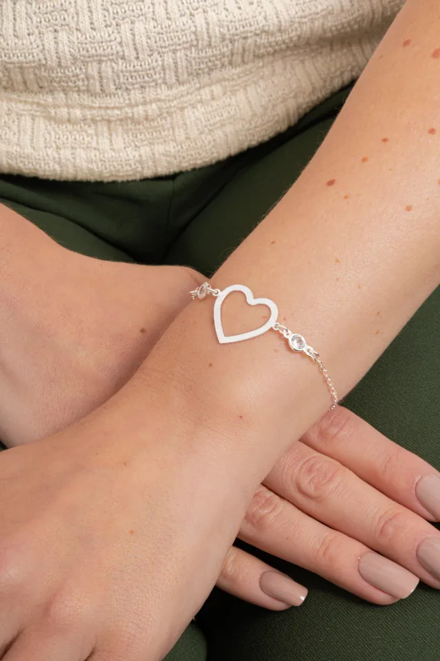 Pulseira de Prata 925 Zircônias e Coração Central