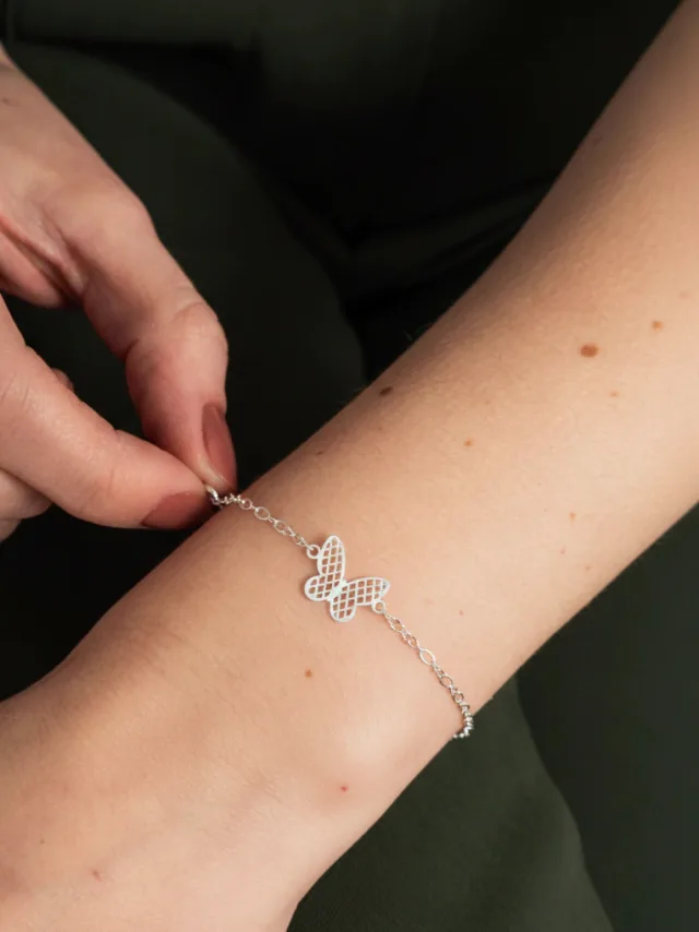Pulseira de Prata 925 Borboleta Central Com Detalhes