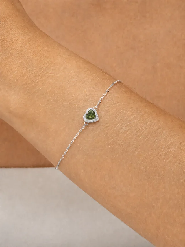 Pulseira de Prata 925 Coração Central de Zircônia Verde Oliva Cravejado em Volta