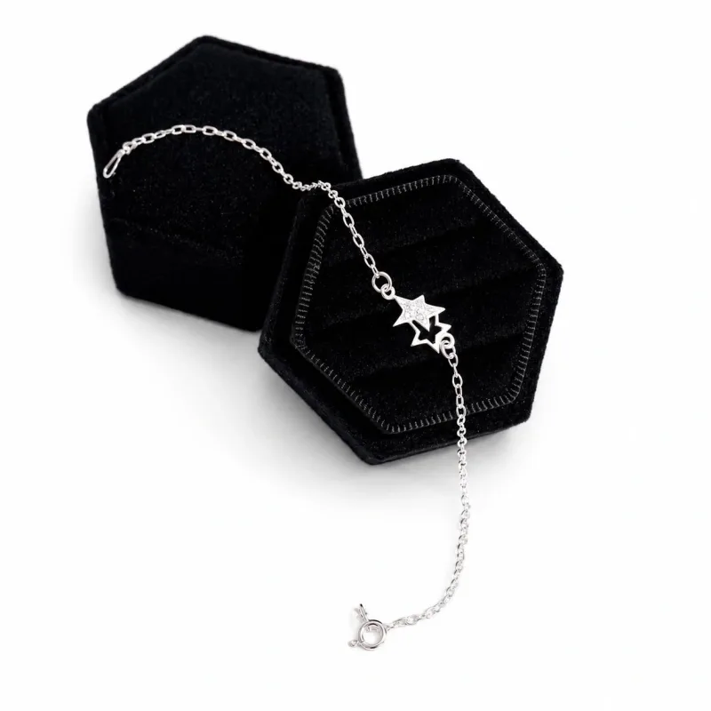 Pulseira Duas Estrelas Vazada e Cravejada Cartier