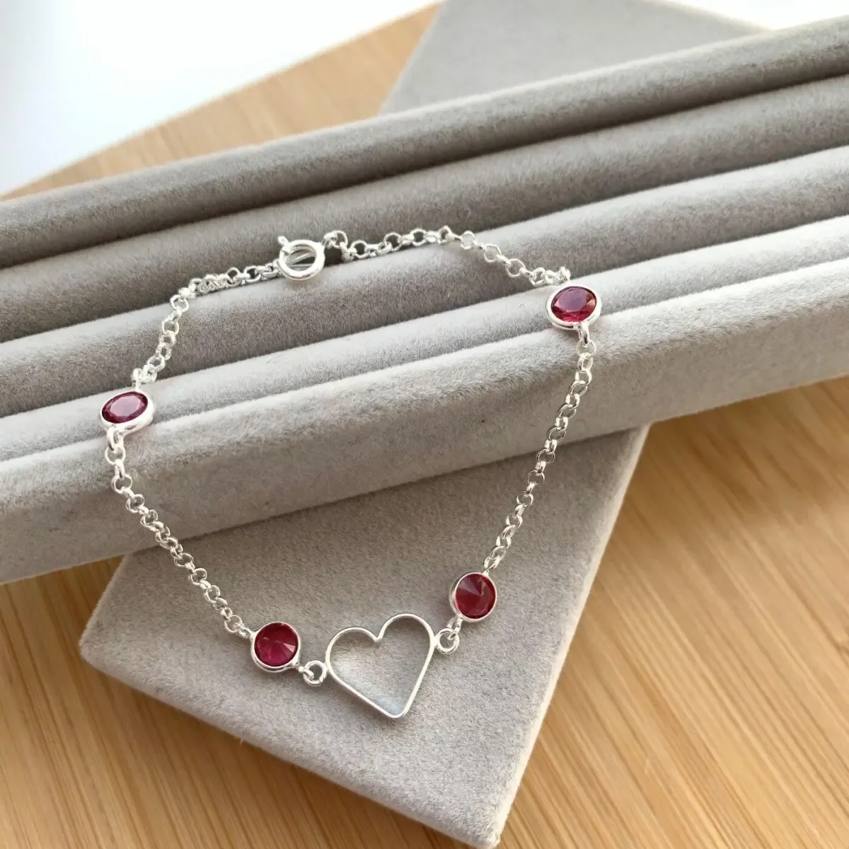Pulseira Coração e 4 Zircônias