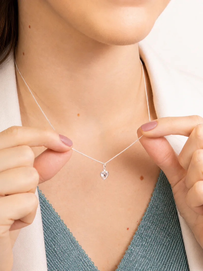 Colar de Prata 925 Ponto de Luz Coração