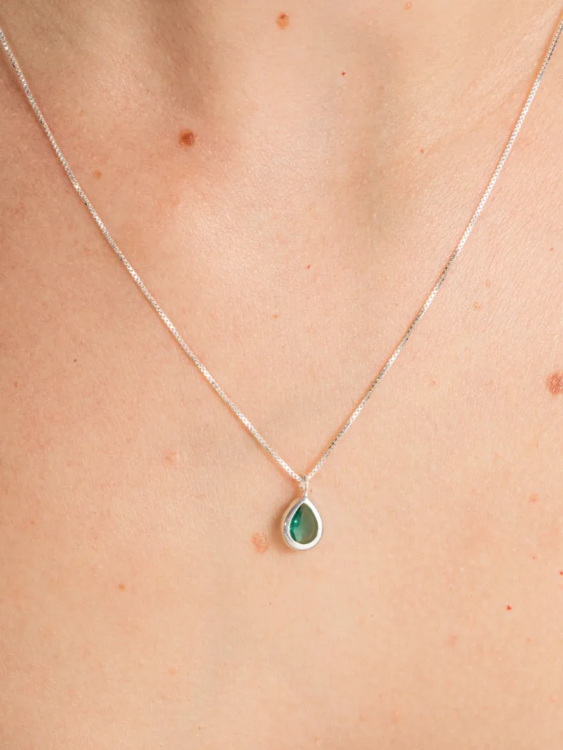 Colar de Prata 925 Zircônia Gota Verde Turmalina Cravação Inglesa