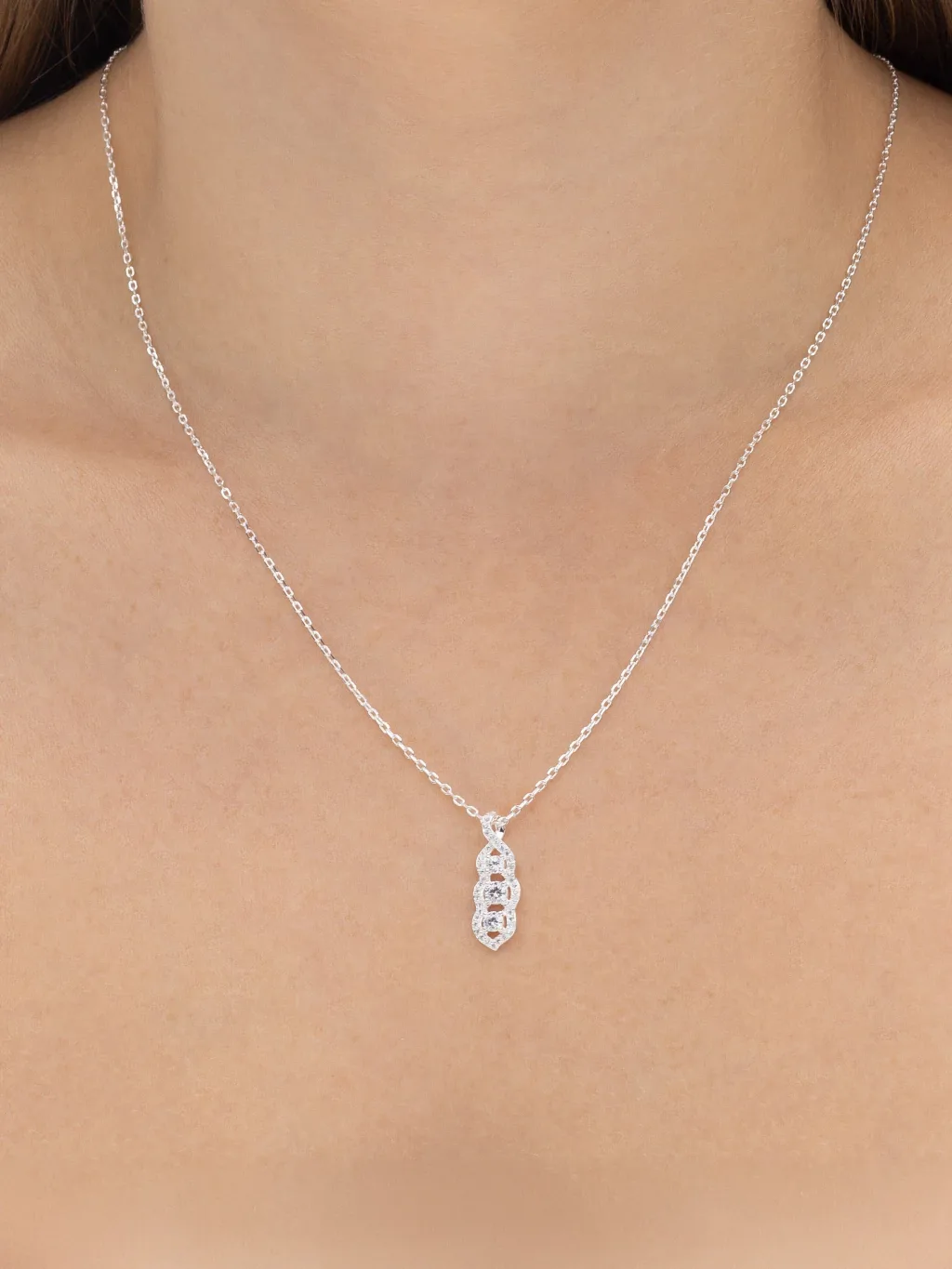 Colar de Prata 925 Pingente Cravejado com Pontos de Zircônias