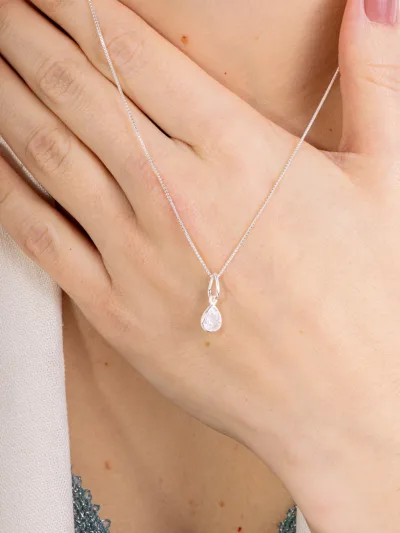 Colar de Prata 925 Ponto de Luz Gota Branca Delicada — foto 2