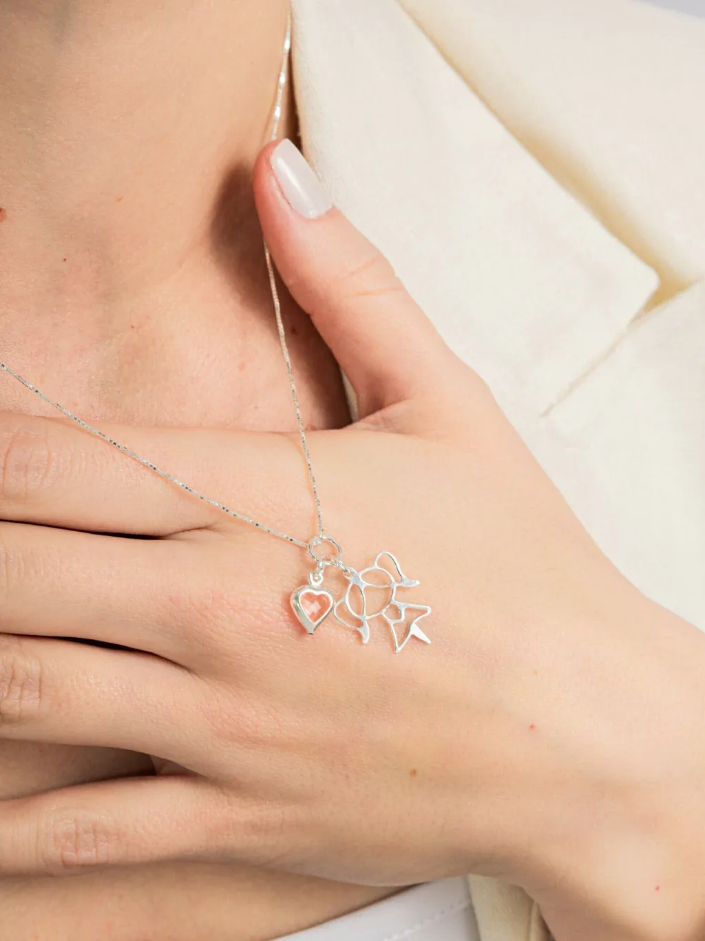 Colar de Prata 925 Patuá Menina com Zircônia Rosa