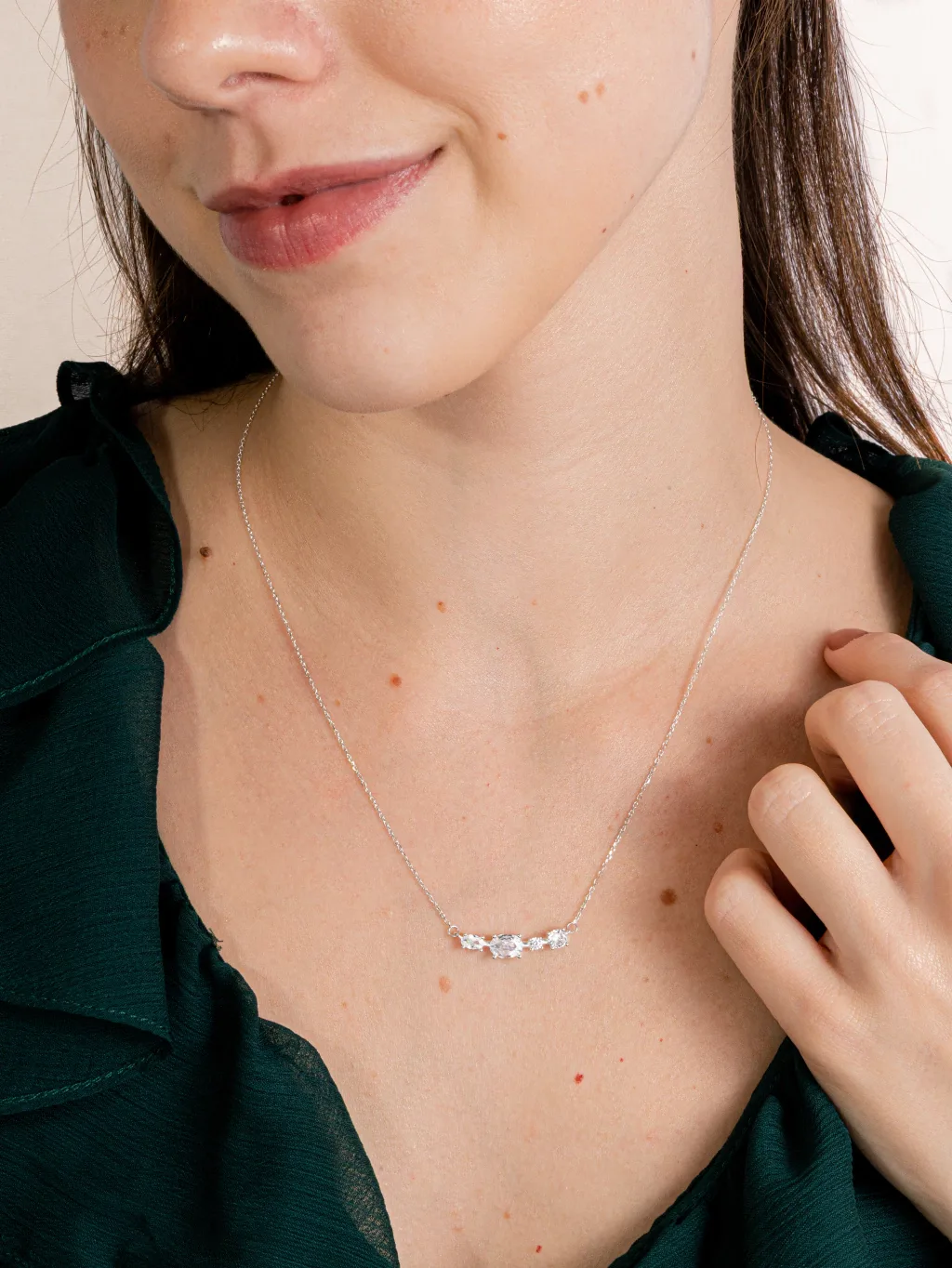 Colar de Prata 925 com Zircônias Brancas Centrais