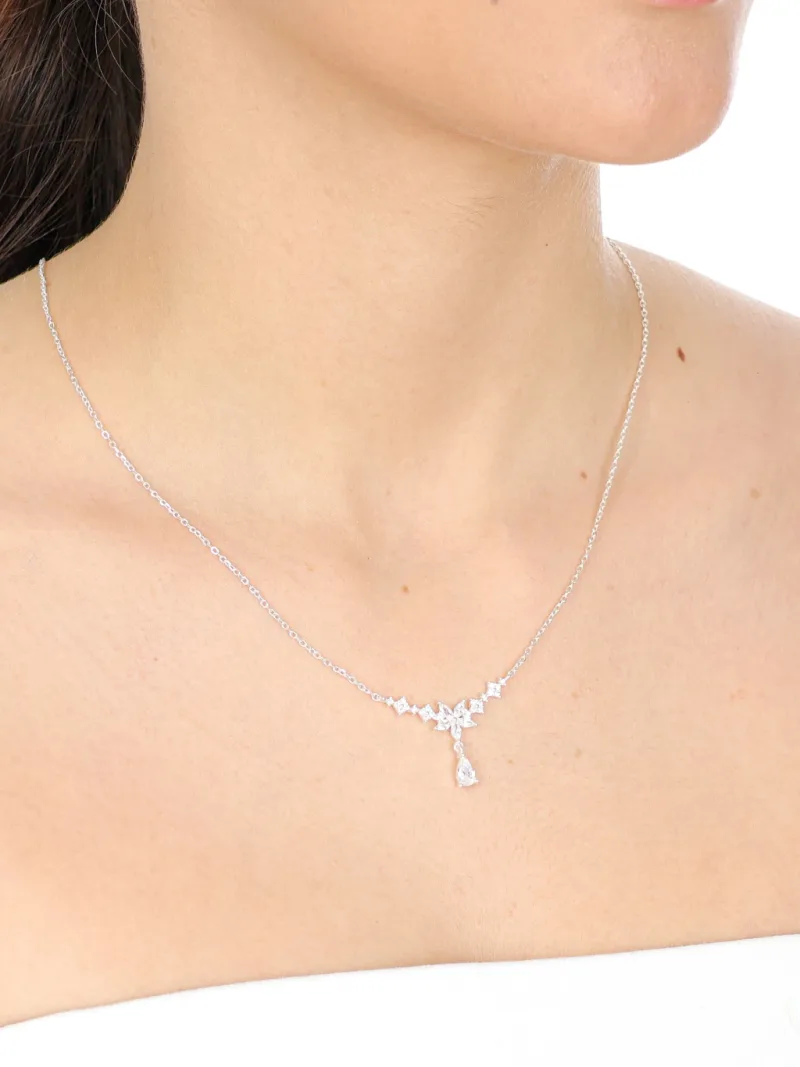 Colar de Prata 925 Flor e Gotas de Zircônias Brancas com Detalhes