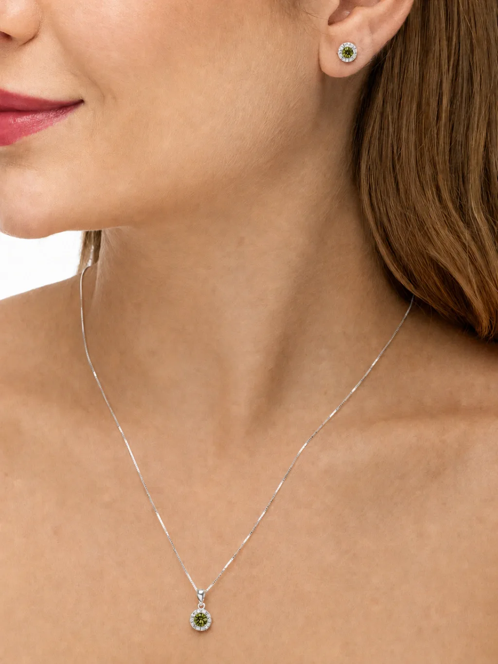Conjunto de Prata 925 Zircônia Redonda Verde Oliva Cravejado em Volta