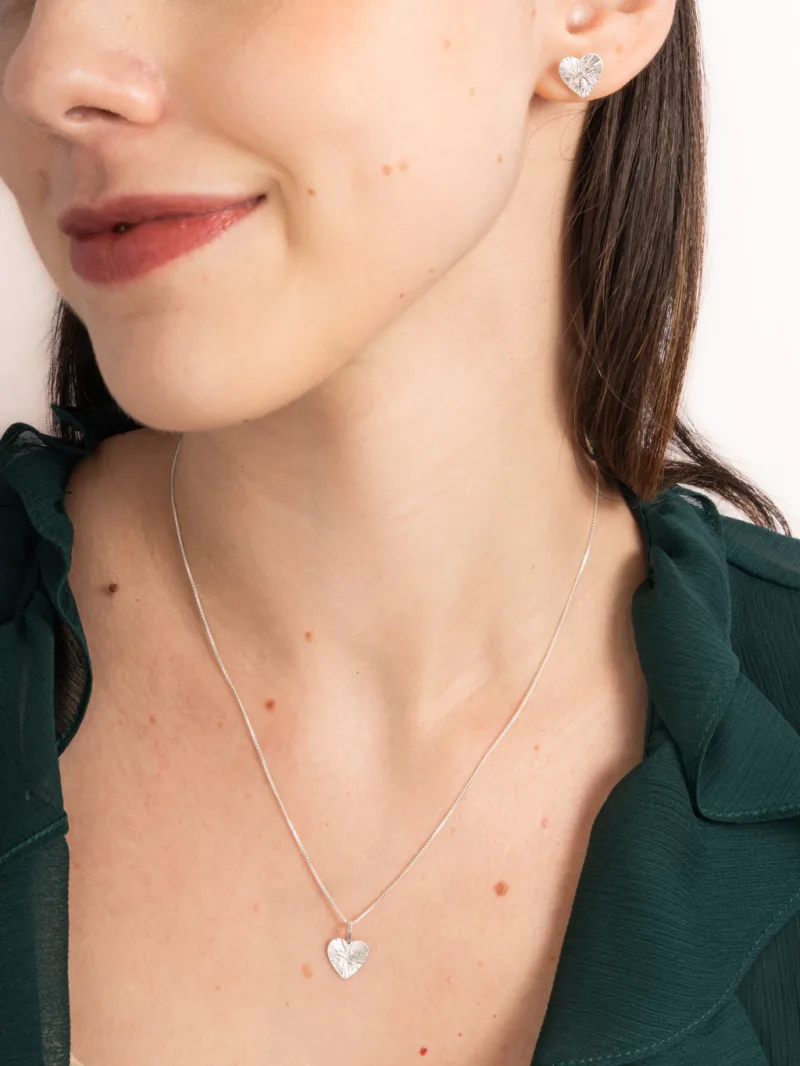 Conjunto de Prata 925 Coração Detalhado