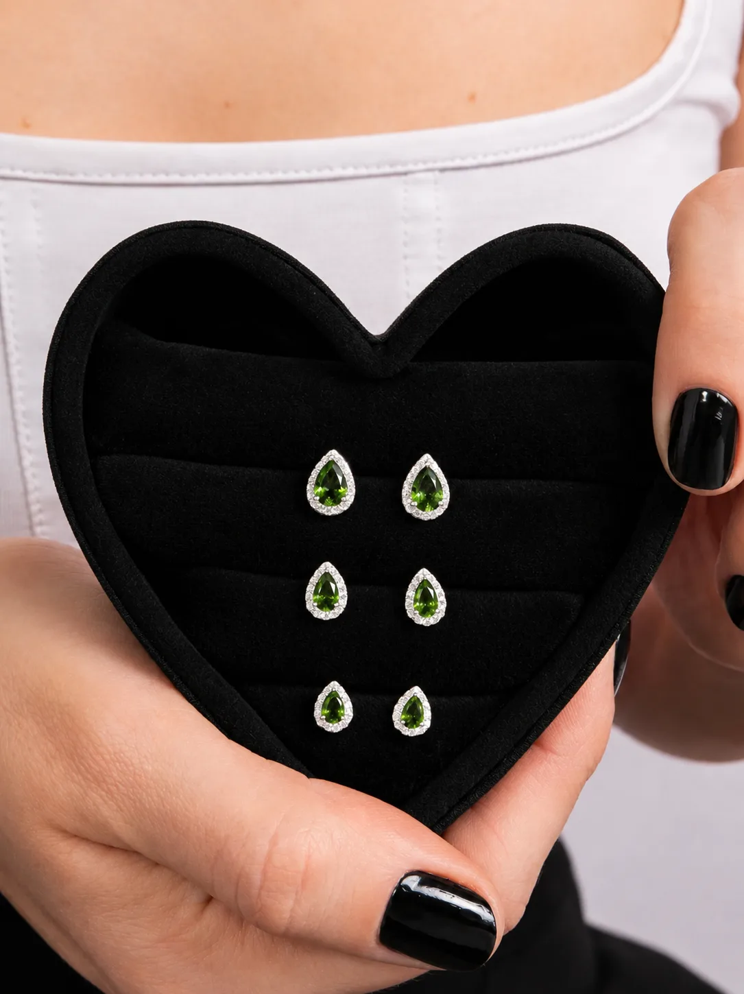 Trio de Brincos de Prata 925 Gota Verde Oliva com Zircônias Brancas em Volta